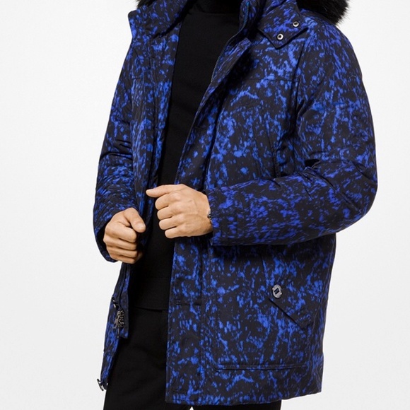 Michael Kors Faux-Fur Trimmed Volcanic-Print Parka - Picture 2 of 5